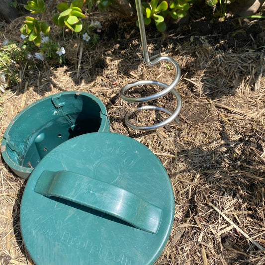 EnsoPet Composter with Tongs with EnsoRator