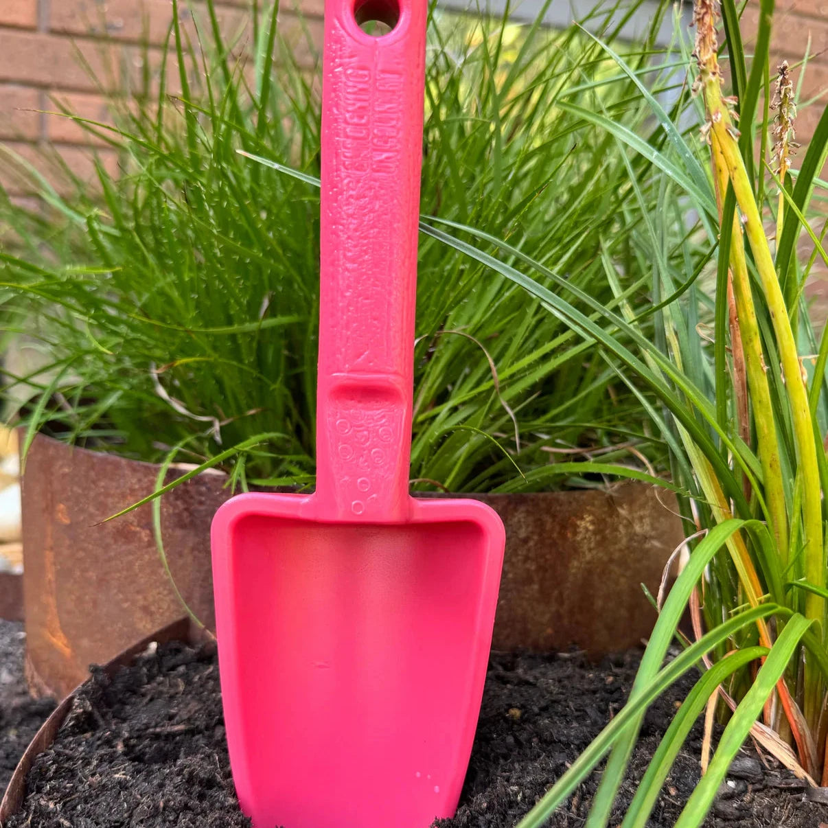 Womby Gardening Hand Trowel