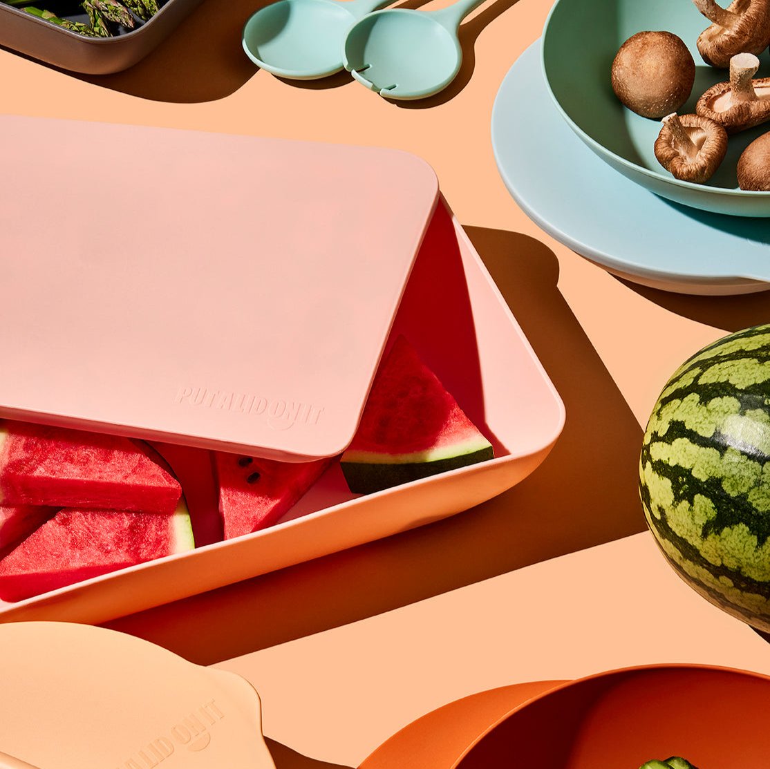 Serving platter with a lid — the rectangle