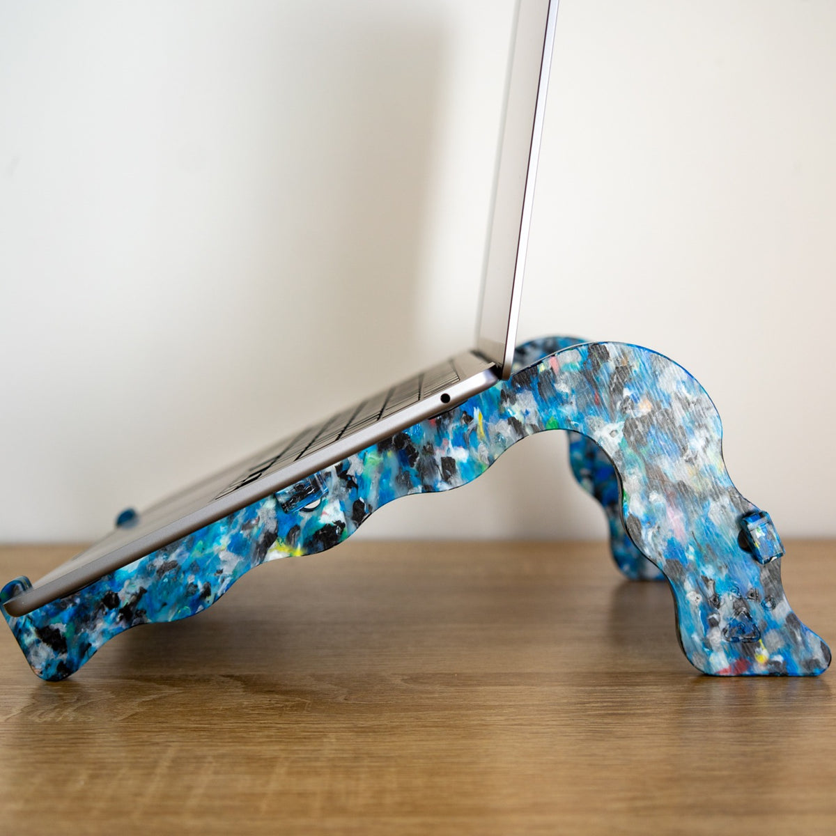 Berri Frutti recycled laptop stand, photo 6
