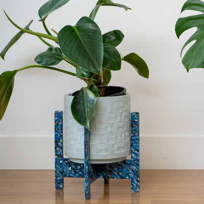 Berri Frutti recycled plastic plant stand, Dorothy (Small), reverse view, Banish