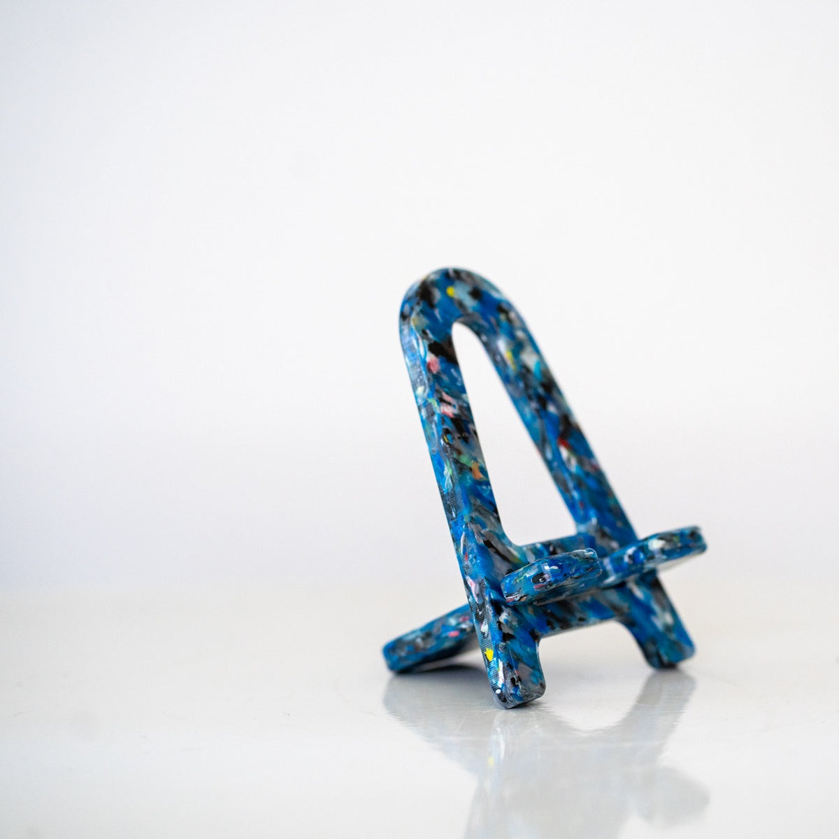 Tutti Frutti recycled phone stand, photo 5
