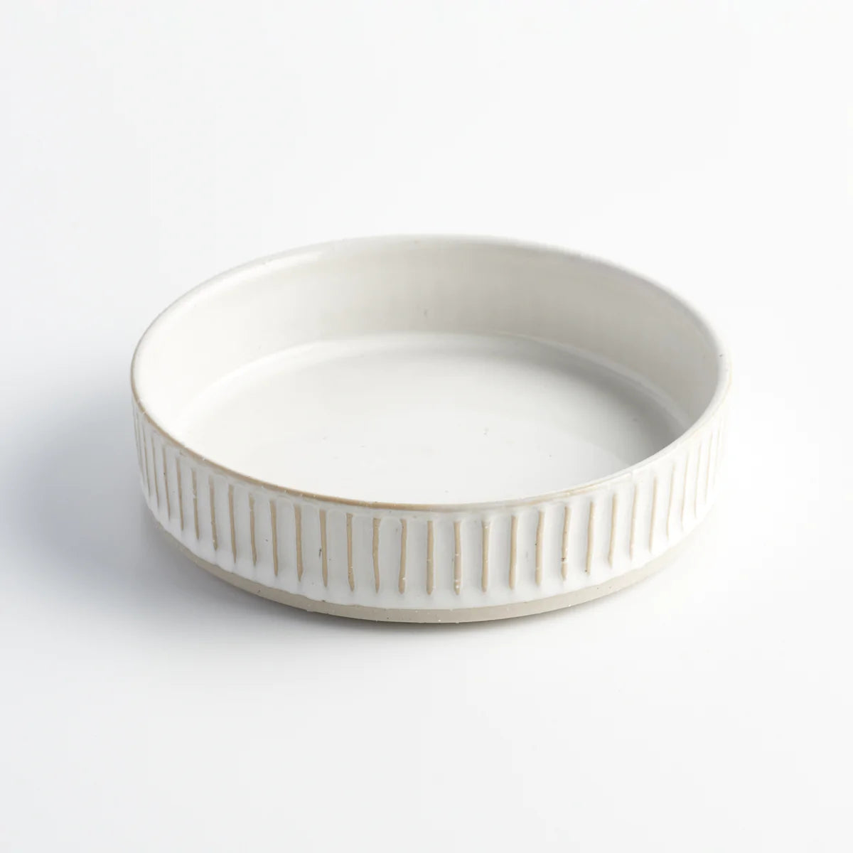 White Scalloped Ceramic Dog Food Bowl